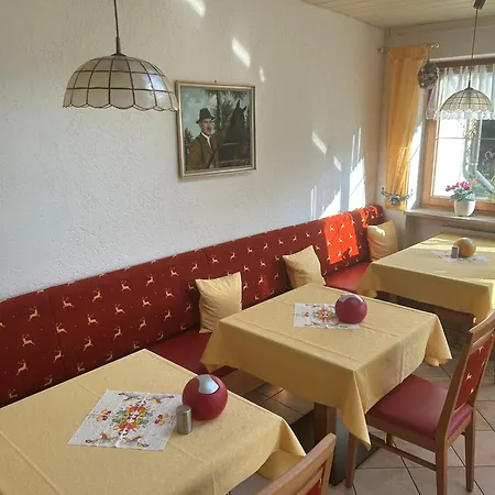 Hubertushof Garni * Бад-Фюссінг